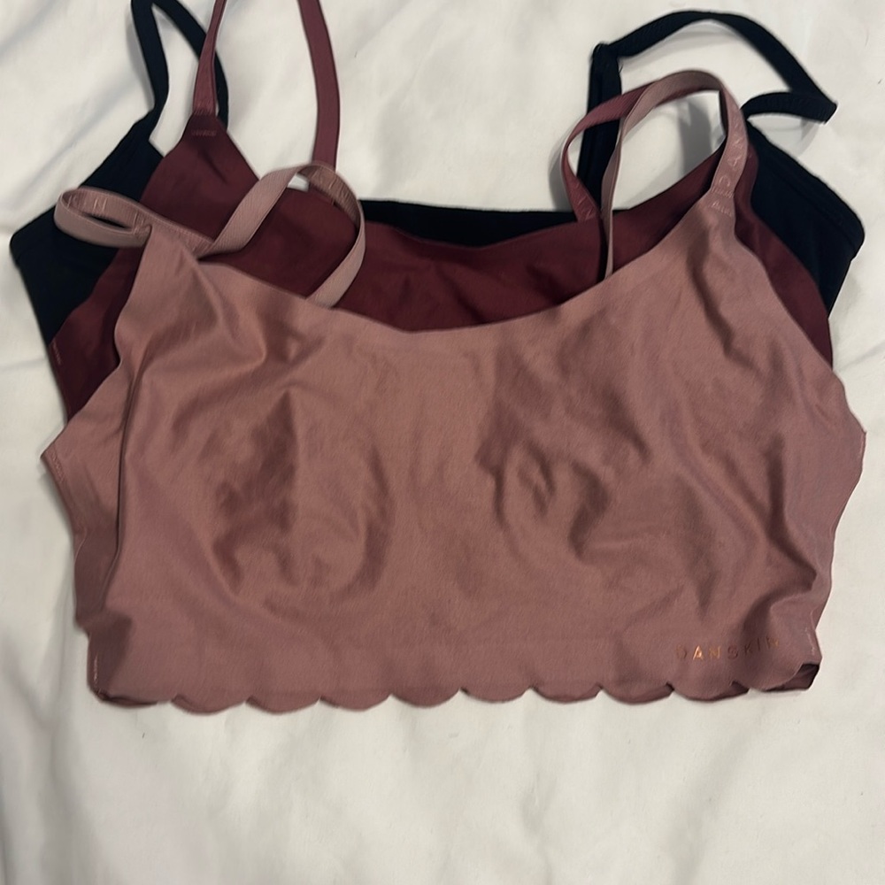 2 Danskin / garage bra